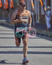 Bustinskin_4963